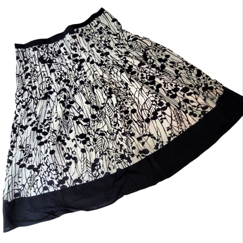 GEORGE ME DESIGNS BY MARK EISEN | Black & White Linen Skirt, Sz. 10